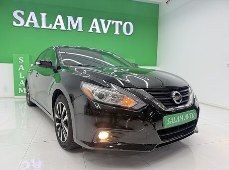 Nissan Altima