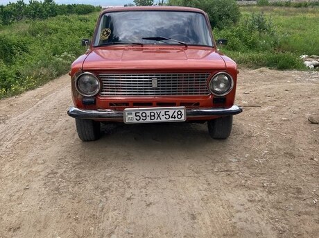 LADA (VAZ) 21011