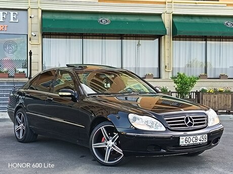 Mercedes S 320