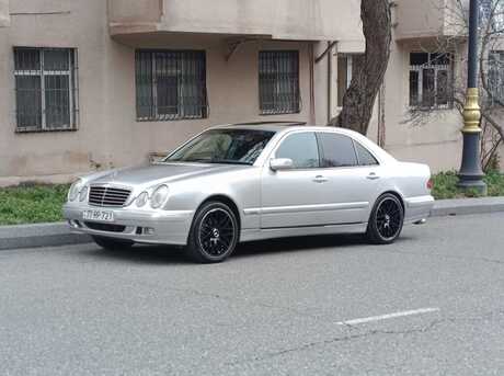 Mercedes E 280