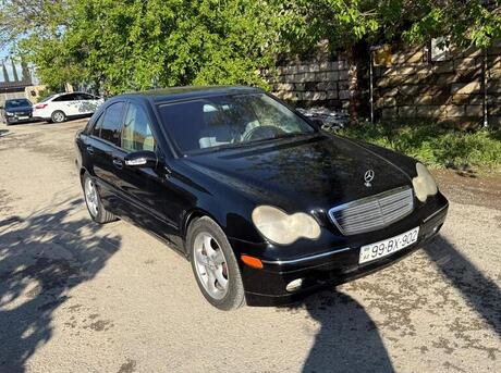 Mercedes C 240