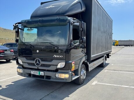 Mercedes Atego 818
