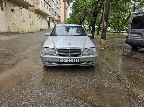 Mercedes C 180