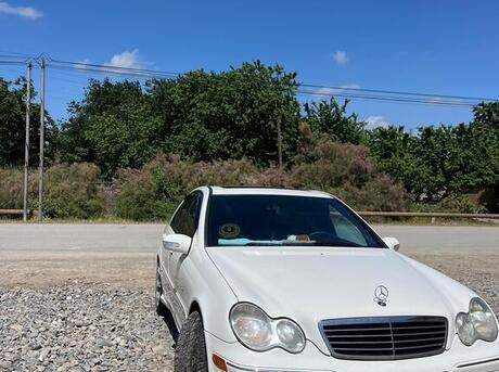 Mercedes C 230