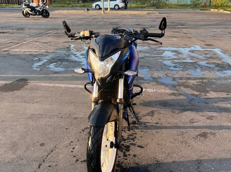 Bajaj Pulsar NS 200