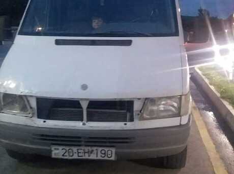 Mercedes Sprinter 208