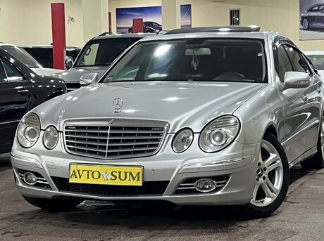 Mercedes E 200
