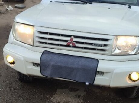 Mitsubishi Pajero io