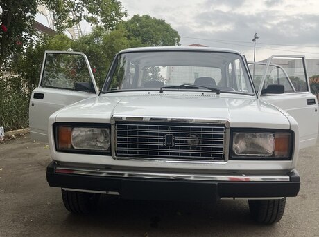 LADA (VAZ) 2107