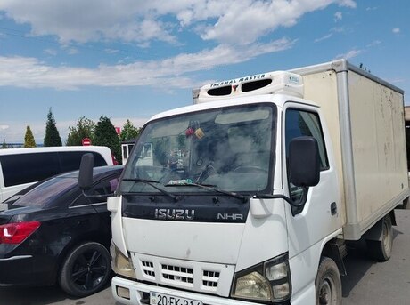 Isuzu NKR 55 E