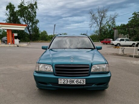 Mercedes C 180