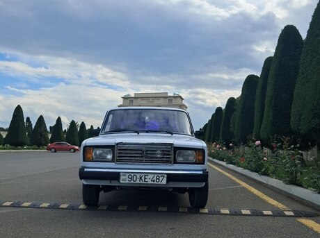 LADA (VAZ) 2107