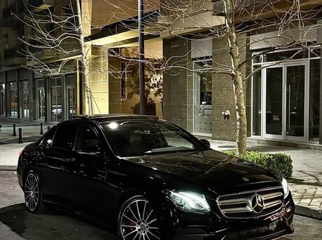 Mercedes E 300
