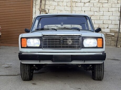 LADA (VAZ) 2107