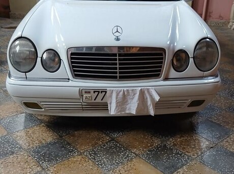 Mercedes C 240