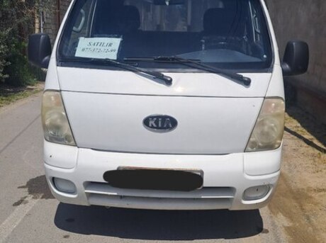 Kia K2700