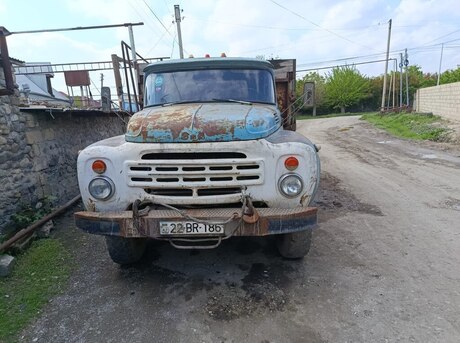 ZIL 130