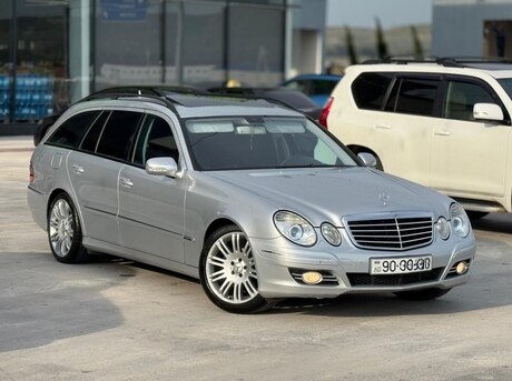 Mercedes E 220