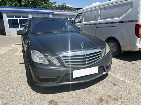 Mercedes E 250