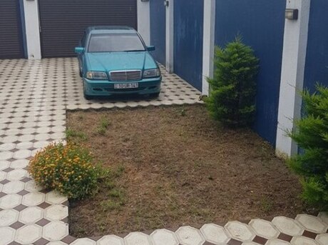 Mercedes C 180