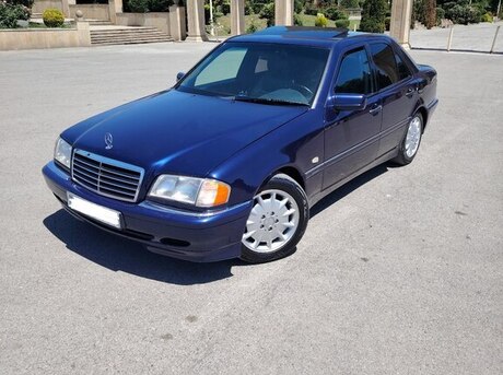 Mercedes C 240
