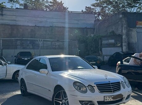 Mercedes E 220