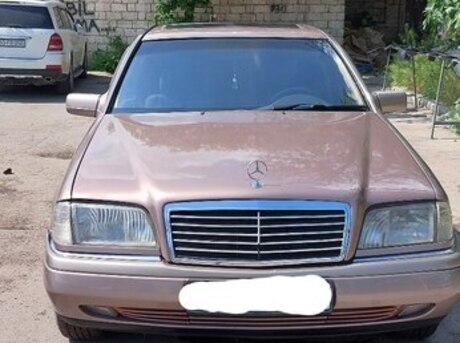 Mercedes C 220