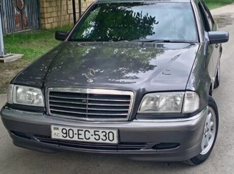 Mercedes C 200
