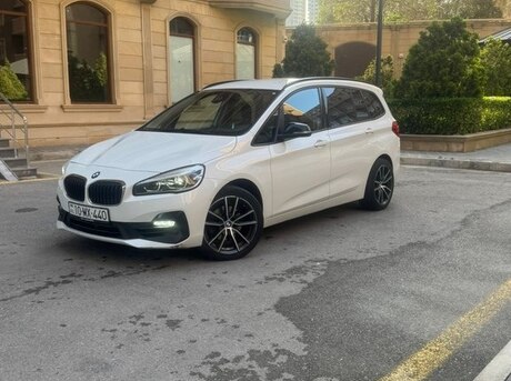 BMW 218