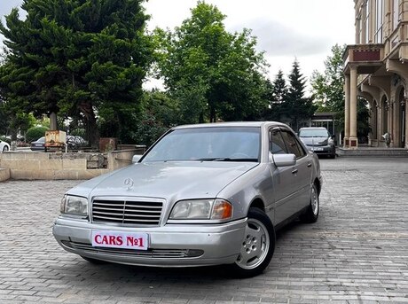 Mercedes C 250