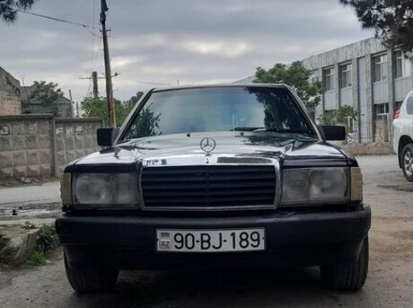 Mercedes 190
