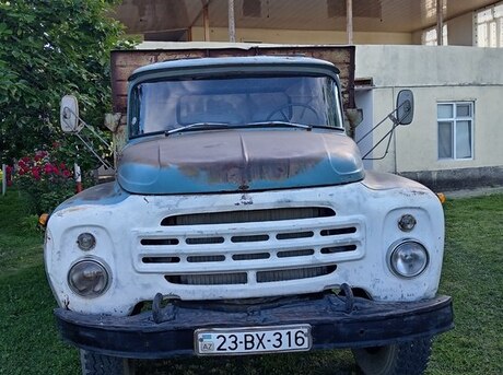ZIL 130