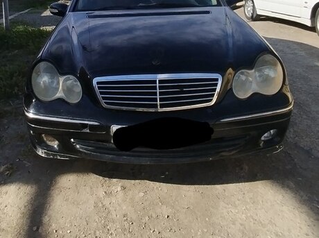 Mercedes C 280