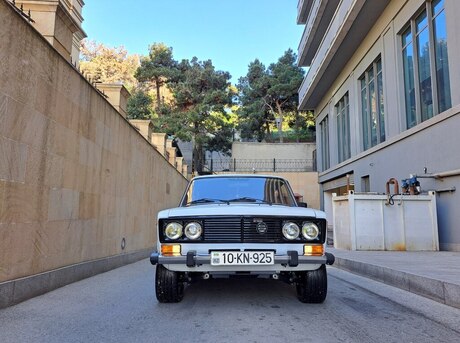 LADA (VAZ) 2106