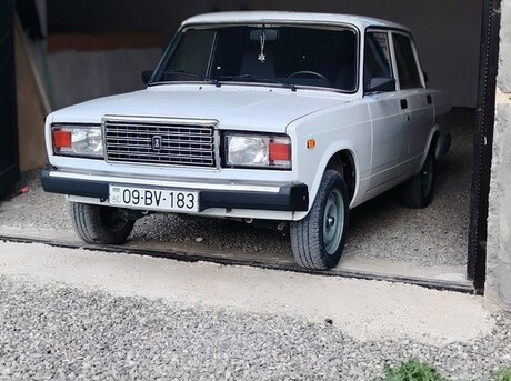LADA (VAZ) 2107