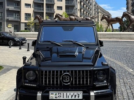 Mercedes G 500