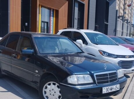 Mercedes C 180