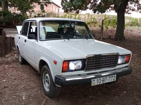 LADA (VAZ) 2107