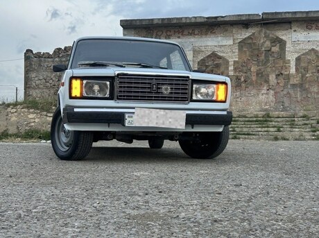 LADA (VAZ) 2107