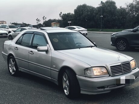 Mercedes C 220