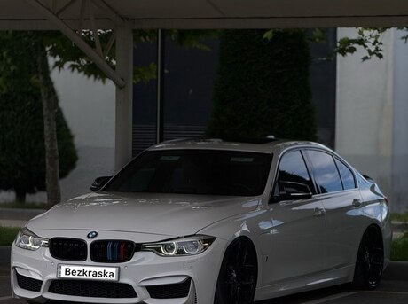 BMW 330e
