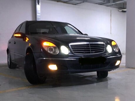 Mercedes E 220