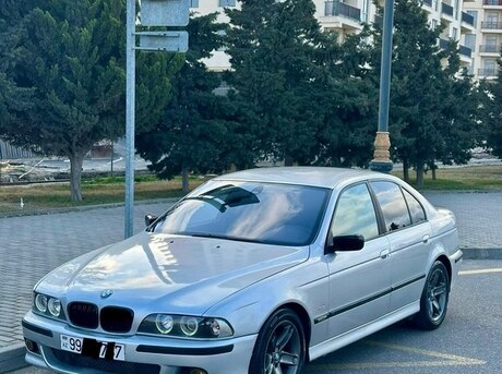 BMW 525