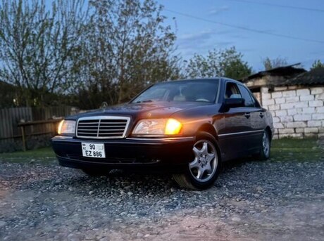 Mercedes C 230
