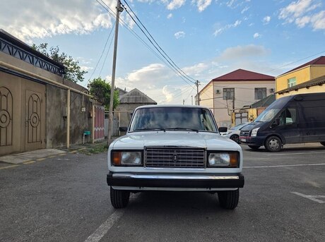 LADA (VAZ) 2107
