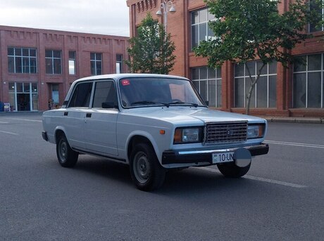 LADA (VAZ) 2107