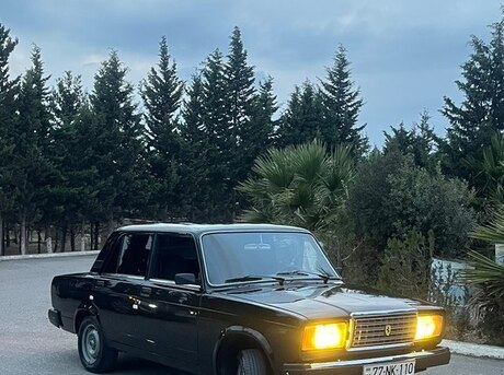 LADA (VAZ) 2107