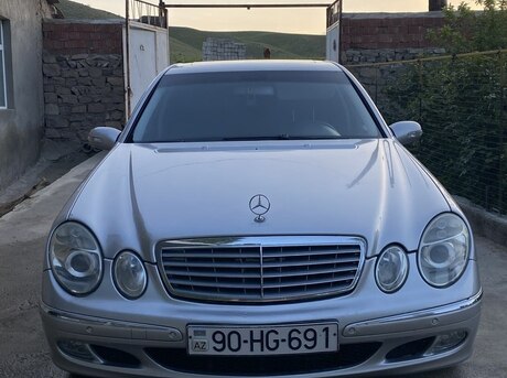 Mercedes E 270