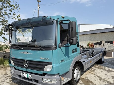 Mercedes Atego 818