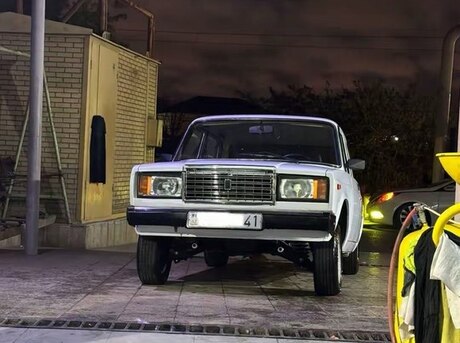 LADA (VAZ) 2107